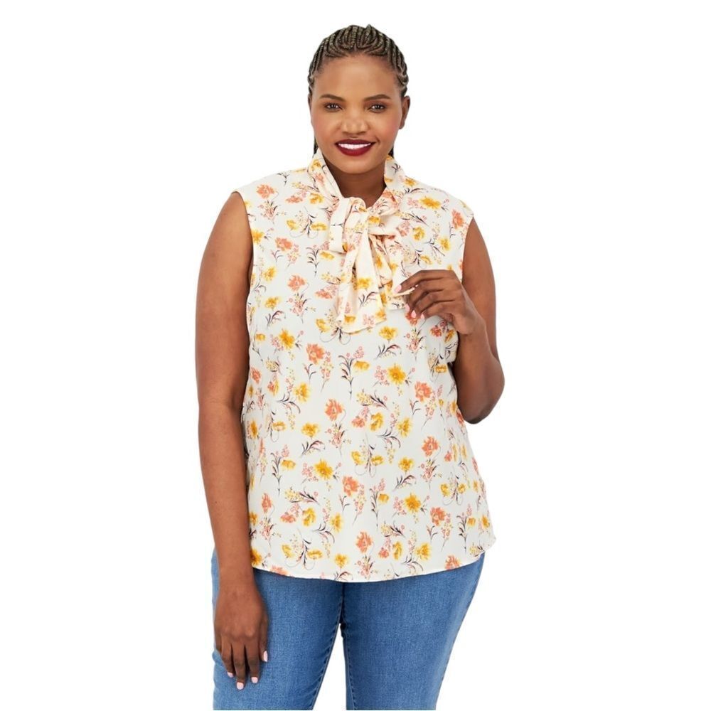 Bar III Tie Neck Floral Sleeveless Blouse size 2X